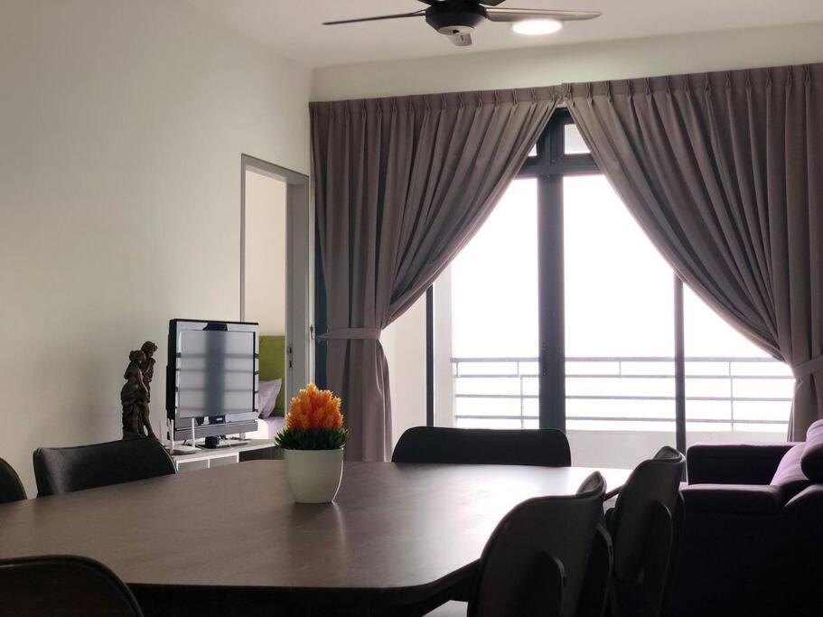 One Tebrau By Antlerzone Apartment Johor Bahru Ngoại thất bức ảnh